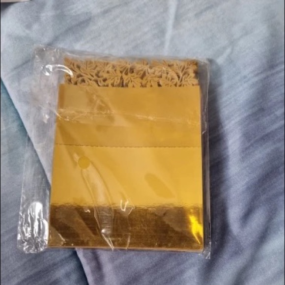 Laser Cut Lace Pattern Table Name Card Party Wedding Decor Party Table Seat Card - Picture 3 of 16